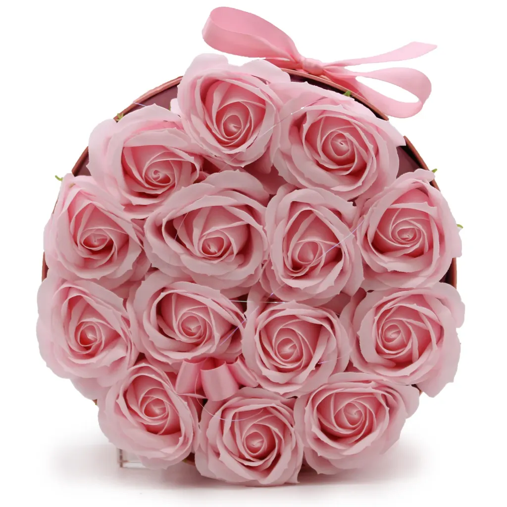 Doos met roze bloemen